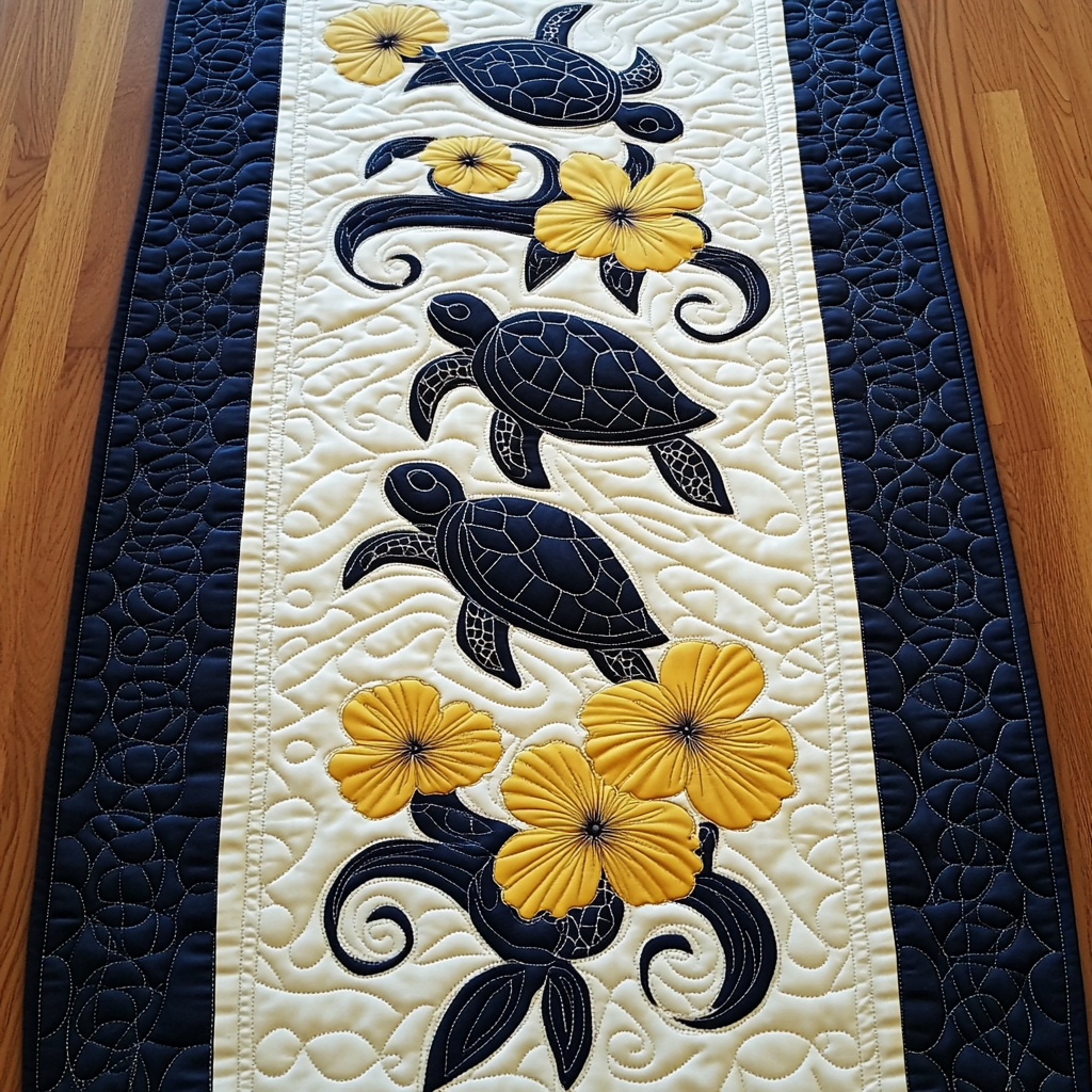 Hawaiian Turtle DAI040225464 Quilted Table Runner