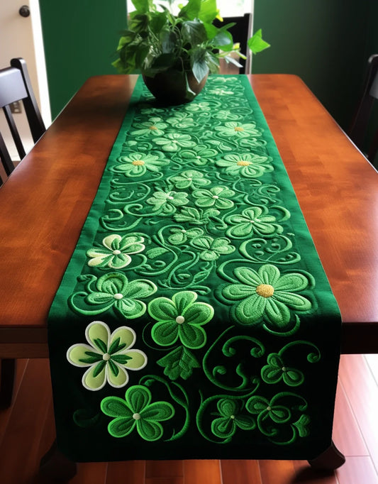 Shamrock TAI260224370 Quilted Table Runner