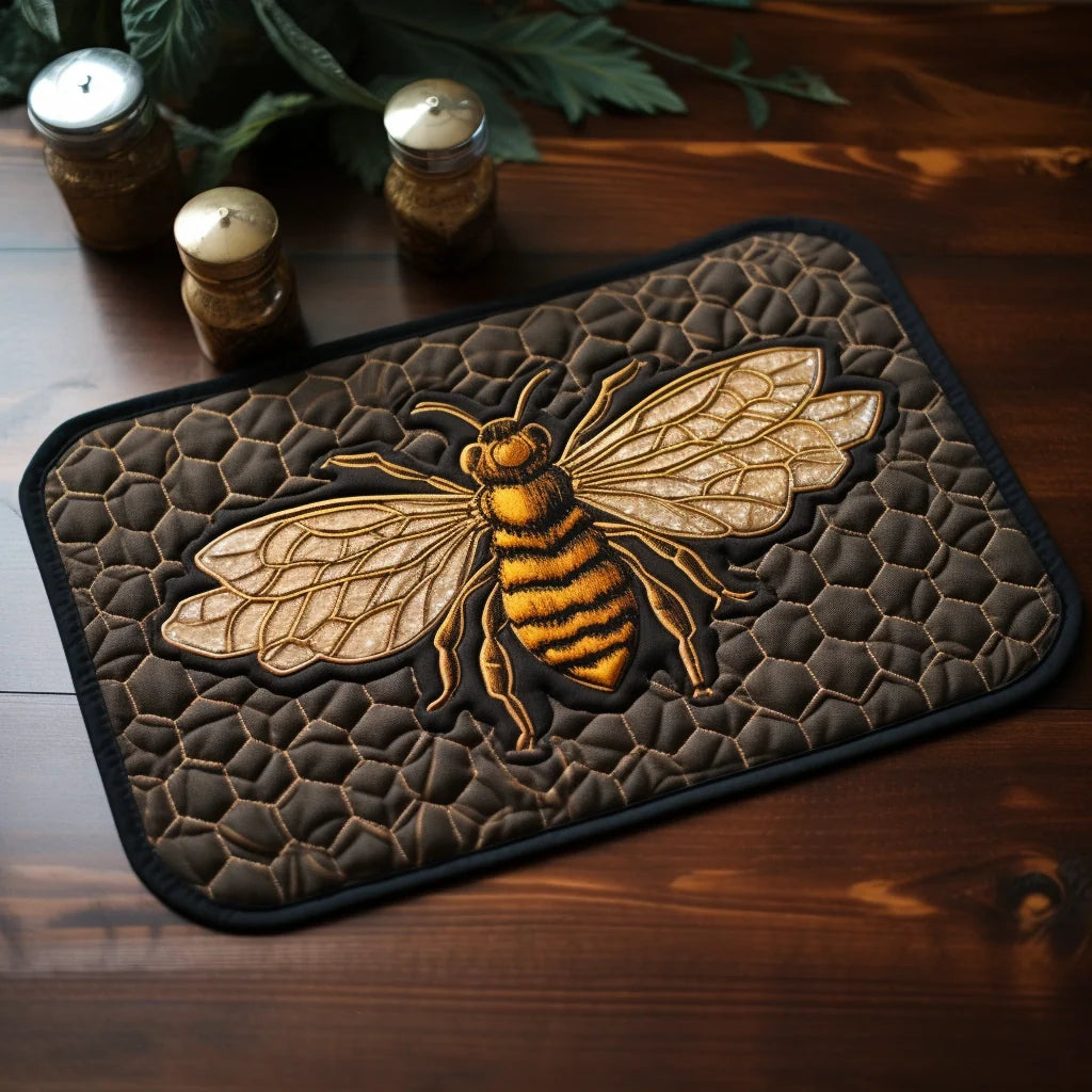 Bee TAI261223170 Quilted Placemats