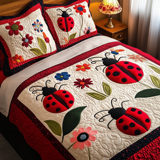 Ladybug DAI090125014 Quilt Bedding Set