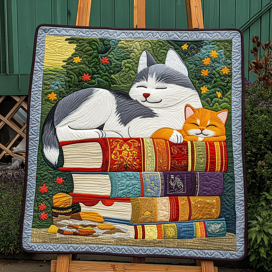 Sleeping Dog And Cat DAI090125167 Quilt Blanket