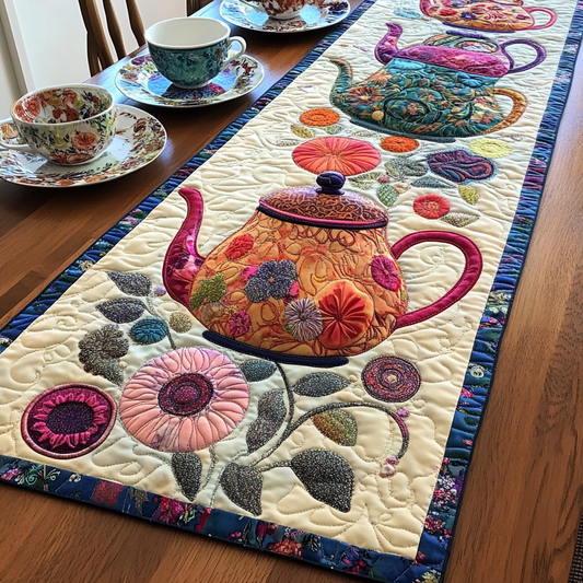 Teapot TAI041024238 Quilted Table Runner