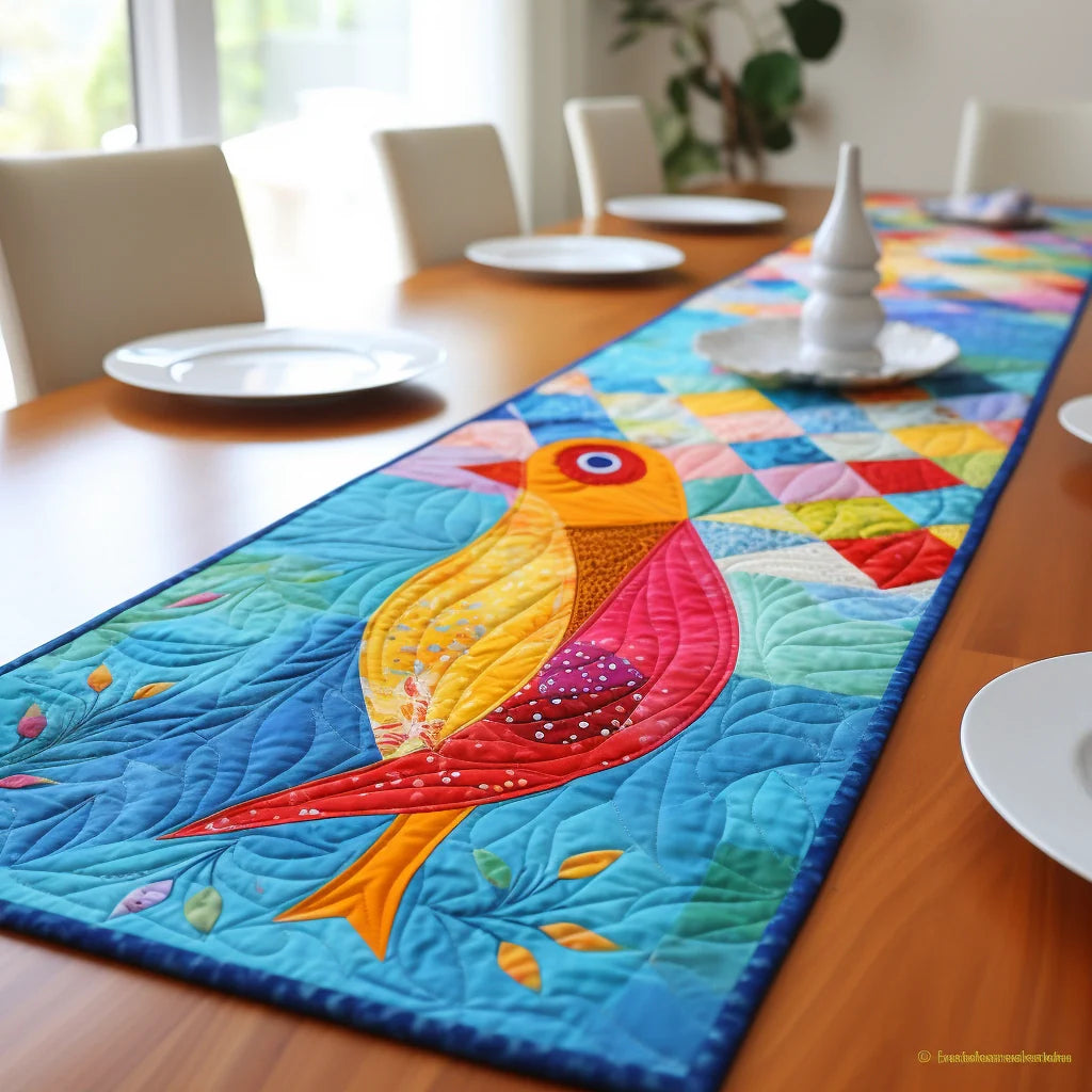 Bird TAI261223114 Quilted Table Runner