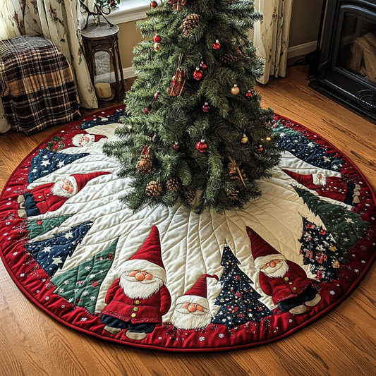 Christmas Gnome TAI021024084 Quilted Tree Skirt