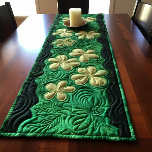 Shamrock TAI260224424 Quilted Table Runner