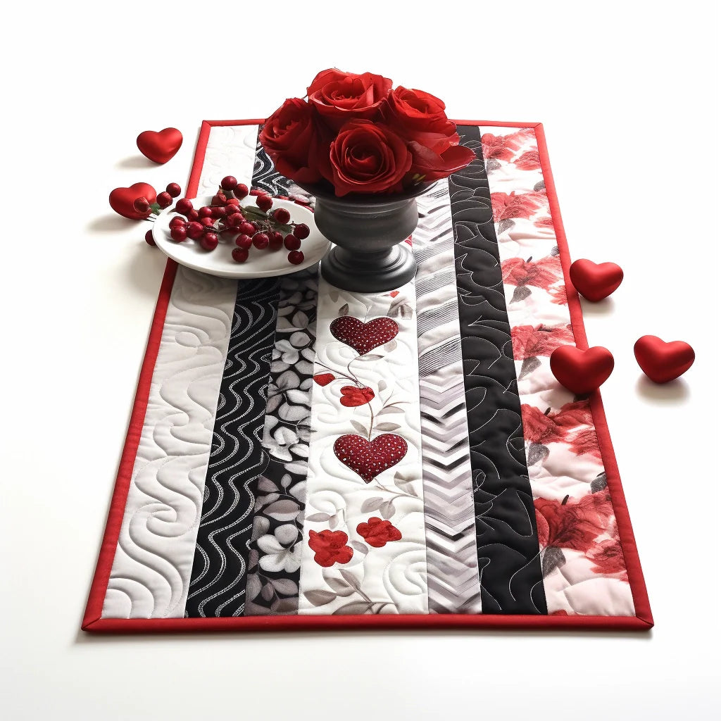 Heart TAI260224386 Quilted Table Runner