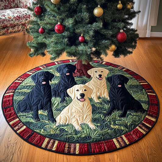 Labrador Retriever TAI041124476 Quilted Tree Skirt