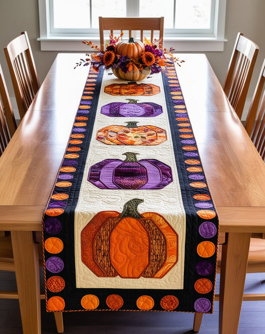 Pumpkin NTA281024292 Quilted Table Runner