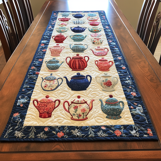 Teapot TAI041124624 Quilted Table Runner